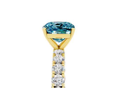 Yellow gold Cushion Cut Diamond Pavé Band Solitaire Ring with Prong Setting_5