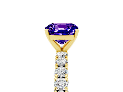 Yellow gold Cushion Cut Diamond Pavé Band Solitaire Ring with Prong Setting_5