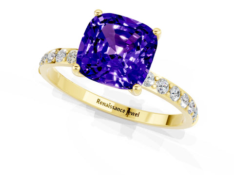 Yellow gold Cushion Cut Diamond Pavé Band with Six-Prong Setting_1