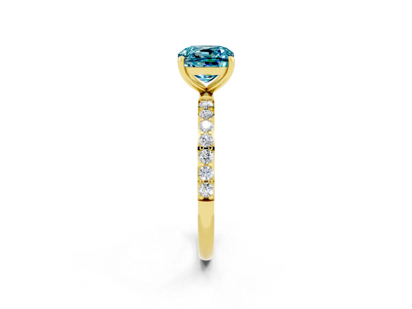 Yellow gold Cushion Cut Diamond Pavé Band with Six-Prong Setting