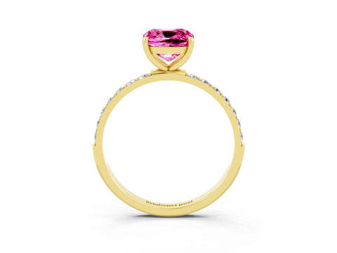 Yellow gold Cushion Cut Diamond Pavé Band with Six-Prong Setting_3