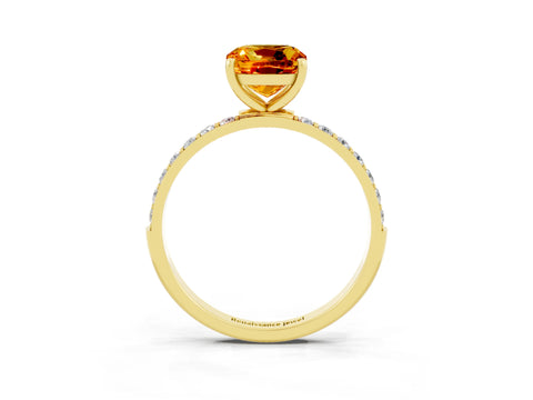 Yellow gold Cushion Cut Diamond Pavé Band with Six-Prong Setting_3