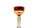 Yellow gold Cushion Cut Diamond Pavé Band with Six-Prong Setting_5