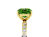 Yellow gold Cushion Cut Diamond Pavé Band with Six-Prong Setting_5