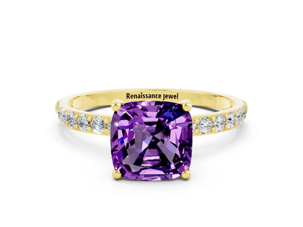 Yellow gold Cushion Cut Amethyst Solitaire Ring with Round Pavé Shoulders and Prong Setting