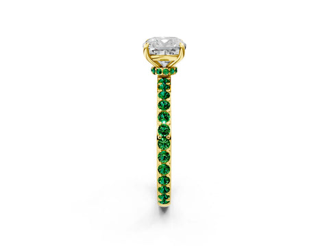 Yellow gold Cushion Cut Diamond Pavé Engagement Ring with Round with Emerald side stone Accents and Prong Setting_2