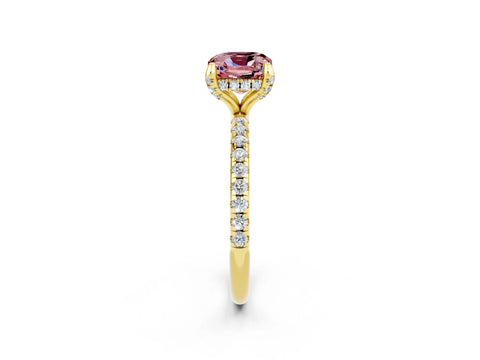 Yellow gold Cushion Cut Diamond Solitaire Ring with Four-Prong Setting and Pavé Band_2
