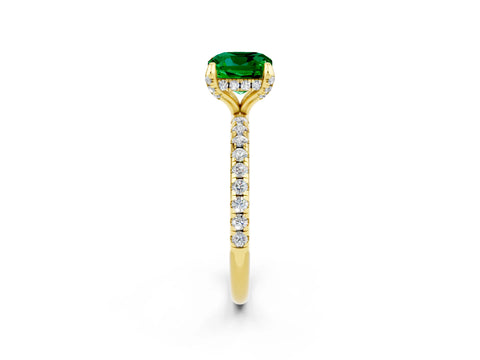 Yellow gold Cushion Cut Diamond Solitaire Ring with Four-Prong Setting and Pavé Band_2