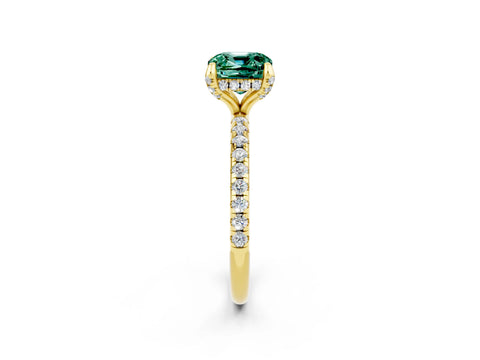Yellow gold Cushion Cut Diamond Solitaire Ring with Four-Prong Setting and Pavé Band_2