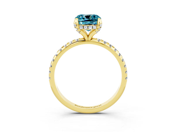 Yellow gold Cushion Cut Diamond Solitaire Ring with Four-Prong Setting and Pavé Band