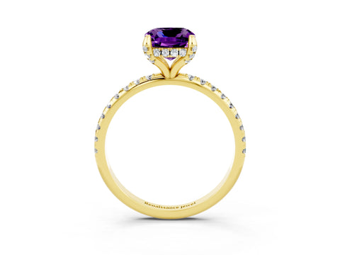Yellow gold Cushion Cut Diamond Solitaire Ring with Four-Prong Setting and Pavé Band_3