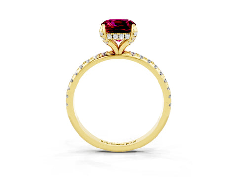 Yellow gold Cushion Cut Diamond Solitaire Ring with Four-Prong Setting and Pavé Band_3