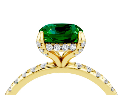 Yellow gold Cushion Cut Diamond Solitaire Ring with Four-Prong Setting and Pavé Band_4