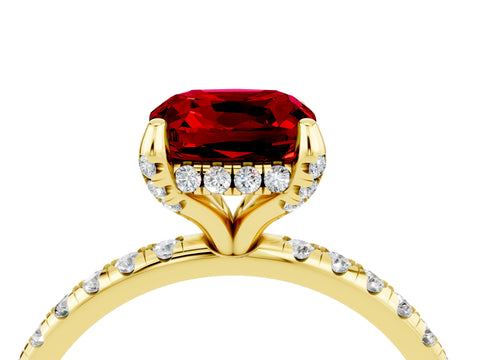 Yellow gold Cushion Cut Diamond Solitaire Ring with Four-Prong Setting and Pavé Band_4