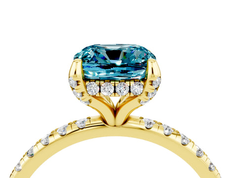 Yellow gold Cushion Cut Diamond Solitaire Ring with Four-Prong Setting and Pavé Band_4