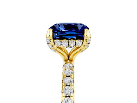 Yellow gold Cushion Cut Diamond Solitaire Ring with Four-Prong Setting and Pavé Band_5