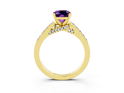 Yellow gold Cushion Cut Diamond Solitaire Ring with Pavé Band and Prong Setting_3