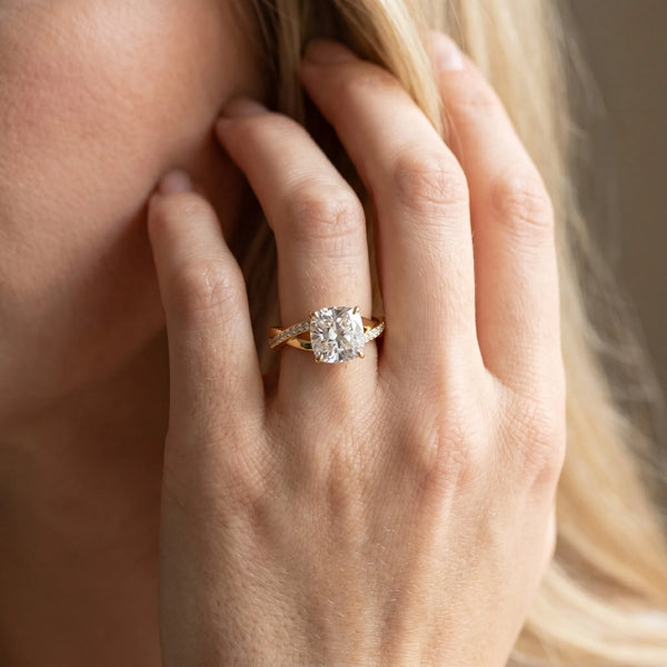 Yellow gold Cushion Cut Diamond Twisted Band Engagement Ring with Prong Setting