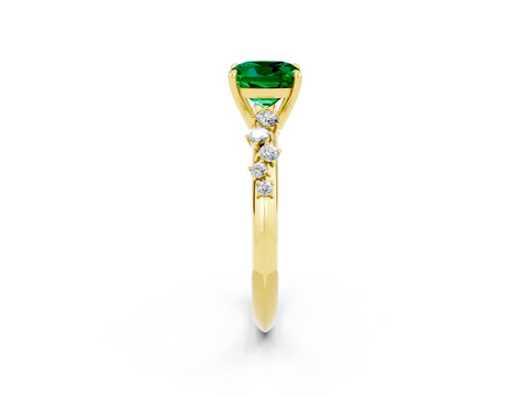 Yellow gold Cushion Cut Emerald Cluster Side Stone Solitaire Ring with Prong Setting_26