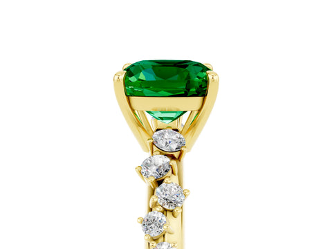 Yellow gold Cushion Cut Emerald Cluster Side Stone Solitaire Ring with Prong Setting_29