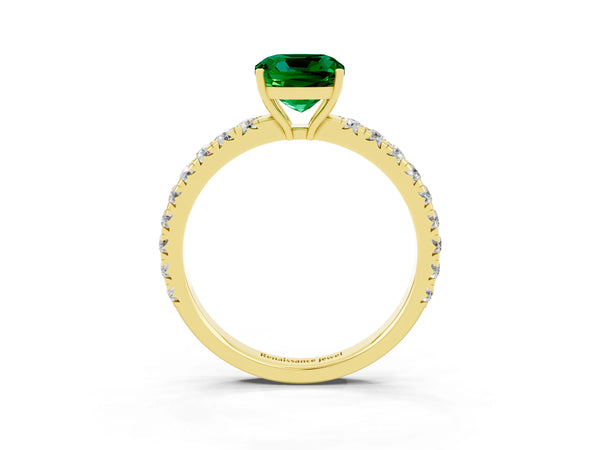 Yellow gold Cushion Cut Emerald Pavé Solitaire Engagement Ring with Four-Prong Setting