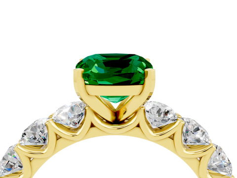 Yellow gold Cushion Cut Emerald Prong Setting with Side Stones on a Pave Band_4