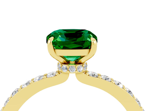 Yellow gold Cushion Cut Emerald Ring with Pavé Band and Four-Prong Setting_4