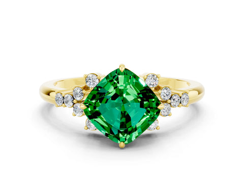 Yellow gold Cushion Cut Emerald Ring with Side Stones and Four-Prong Setting_36