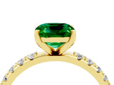 Yellow gold Cushion Cut Emerald Solitaire Pavé Band with Four-Prong Setting_4