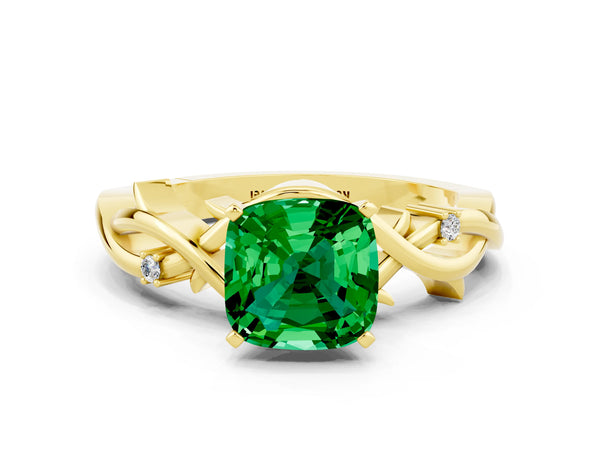 Yellow gold Cushion Cut Emerald Solitaire Ring with Twisted Band and Prong Setting