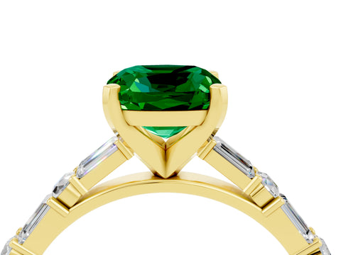 Yellow gold Cushion Cut Emerald Solitaire with Side Baguettes and Channel Set Band_4