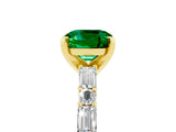 Yellow gold Cushion Cut Emerald Solitaire with Side Baguettes and Channel Set Band_5