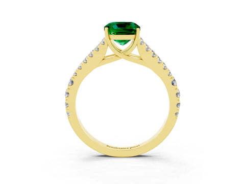 Yellow gold Cushion Cut Emerald Split Shank Pavé Engagement Ring with Four-Prong Setting_15