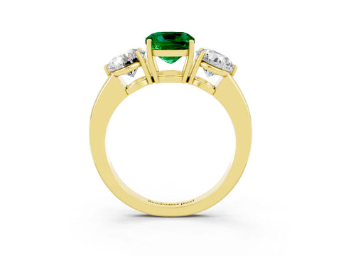 Yellow gold Cushion Cut Emerald Three-Stone Ring with Prong Setting and Classic Band_3