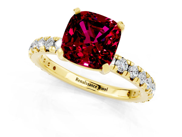 Yellow gold Cushion Cut Garnet Pavé Solitaire Ring with Round Band and Prong Setting