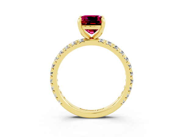 Yellow gold Cushion Cut Garnet Pavé Solitaire Ring with Round Band and Prong Setting