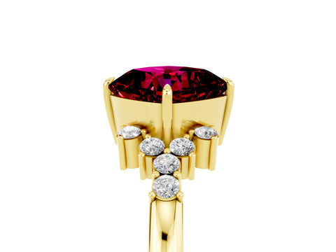 Yellow gold Cushion Cut Garnet Ring with Side Stones and Four-Prong Setting_41