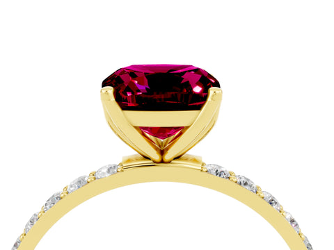 Yellow gold Cushion Cut Garnet Solitaire Engagement Ring with Pavé Band and Prong Setting_4