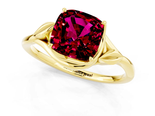 Yellow gold Cushion Cut Garnet Solitaire Ring with Twist Band and Four-Prong Setting