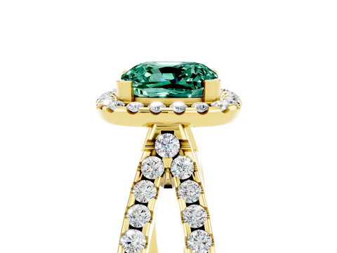 Yellow gold Cushion Cut Green Sapphire Halo Ring with Split Shank Pavé Band and Prong Setting_5