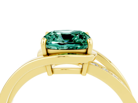 Yellow gold Cushion Cut Green Sapphire Solitaire Ring with Split Shank and Prong Setting_4