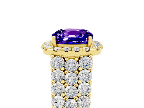 Yellow gold Cushion Cut Halo Pavé Diamond Engagement Ring with Split Shank and Four-Prong Setting_5