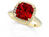 Yellow gold Cushion Cut Halo Round Diamond Pavé Band with Four-Prong Setting_1