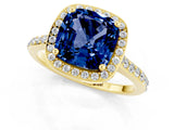 Yellow gold Cushion Cut Halo Round Diamond Pavé Band with Four-Prong Setting_1