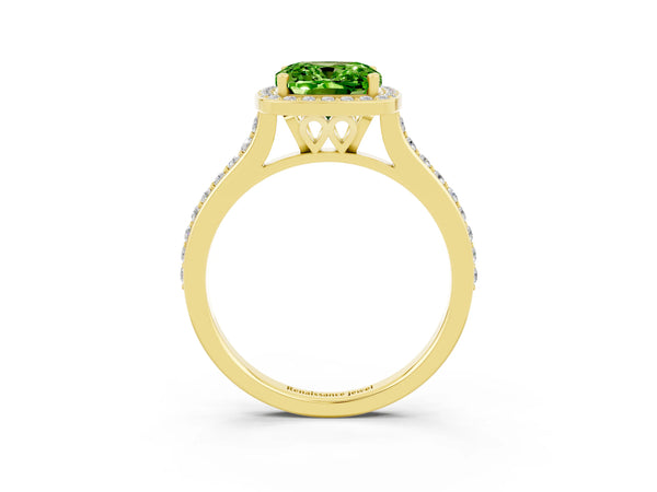 Yellow gold Cushion Cut Halo Round Diamond Pavé Band with Four-Prong Setting