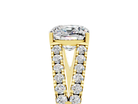 Yellow gold Cushion Cut Moissanite Split Shank Pavé Engagement Ring with Four-Prong Setting_39