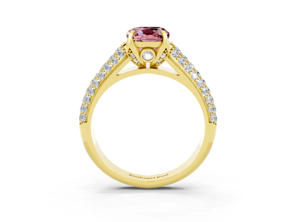 Yellow gold Cushion Cut Morganite Solitaire Ring with Three-Row Pavé Band and Four-Prong Setting