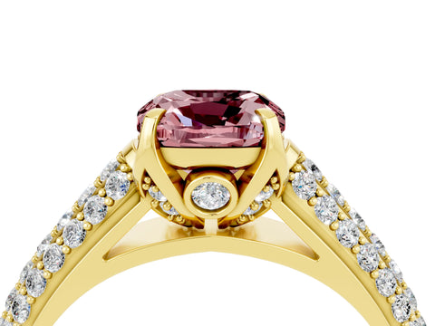 Yellow gold Cushion Cut Morganite Solitaire Ring with Three-Row Pavé Band and Four-Prong Setting_16