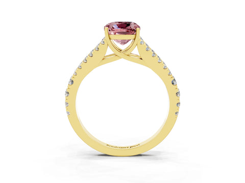 Yellow gold Cushion Cut Morganite Split Shank Pavé Engagement Ring with Four-Prong Setting_15