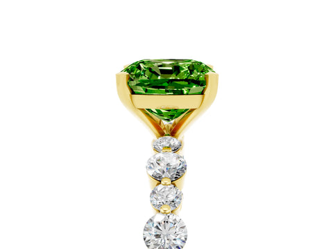 Yellow gold Cushion Cut Peridot Prong Set Engagement Ring with Pavé Band_5